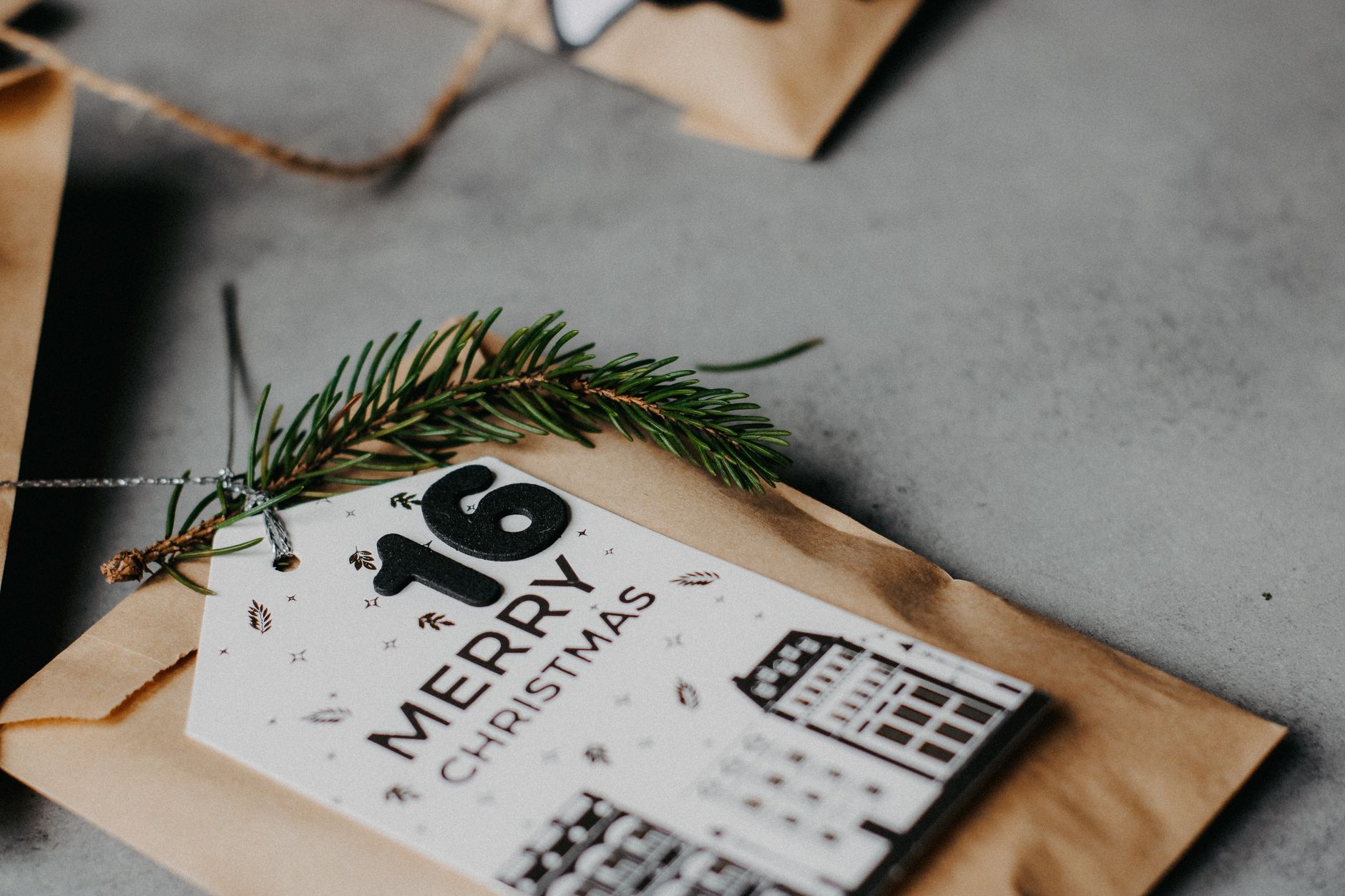 Schmuck-Adventskalender selbst befüllen: 24 funkelnde Ideen